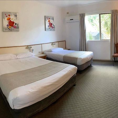 Wild Scotsman Motor Inn Gin Gin Qld Экстерьер фото